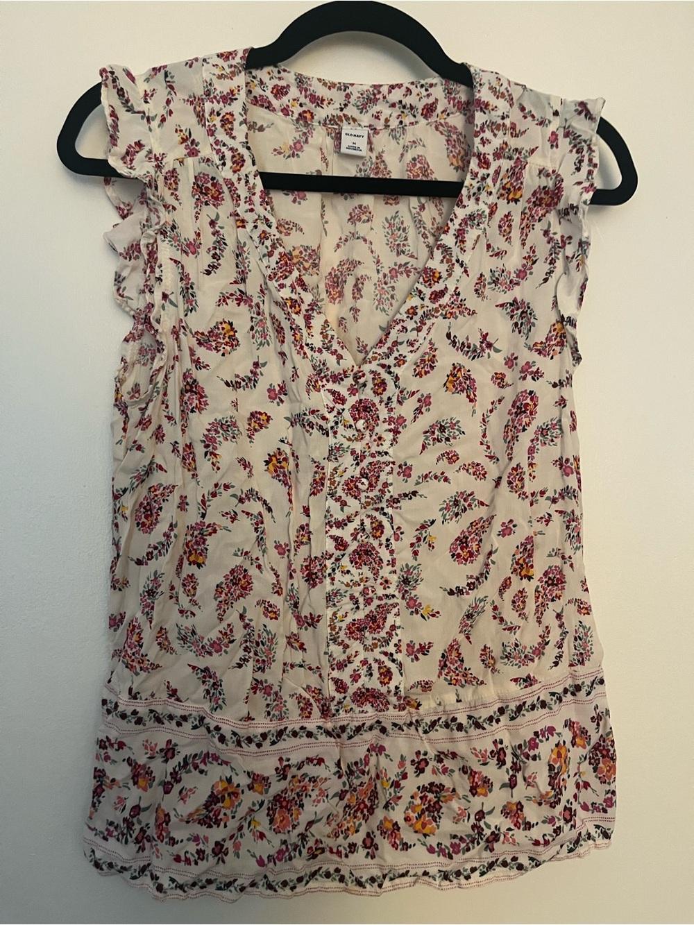 Old Navy Cream Floral V-Neck Ruffle Sleeve Blouse